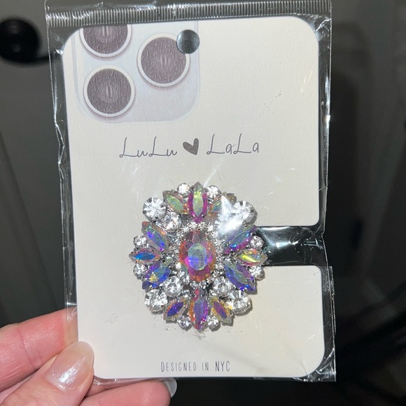 New in package beautiful pop socket - Picture 1 of 4